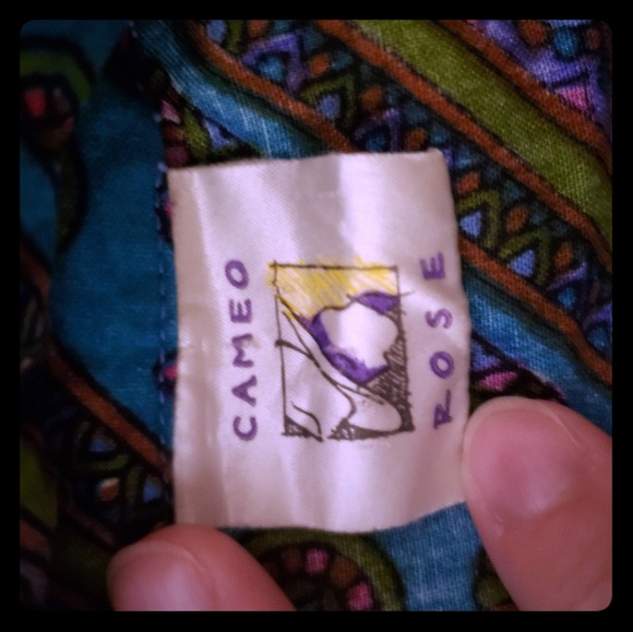 Vintage Cameo Rose Wrap Blouse - Picture 8 of 8